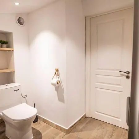 Vieil Proche Apartment *